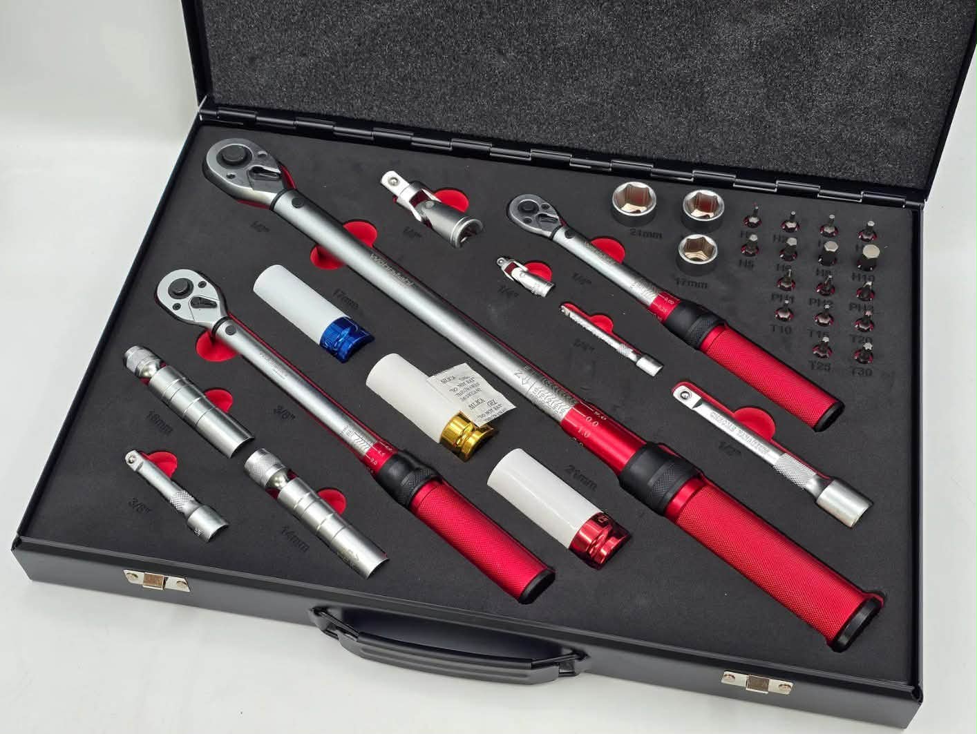 Wöhrstahl 32-Piece Drive Torque Wrench Set